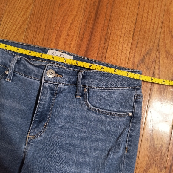Jessica Simpson Kiss Me Super Skinny jeans, size 28w by 27.5L - Picture 15 of 15
